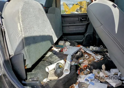 2015 Ram 1500 St z USA, uszkodzony, nr VIN 1C6RR6KT0FS505595